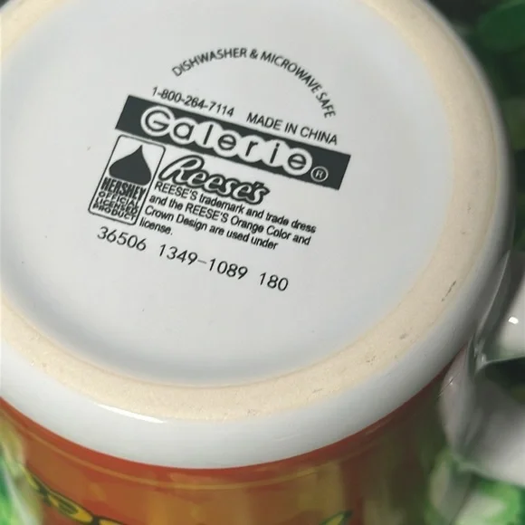 Reese’s Coffee Mug Orange Licensed Product - Picture 7 of 9